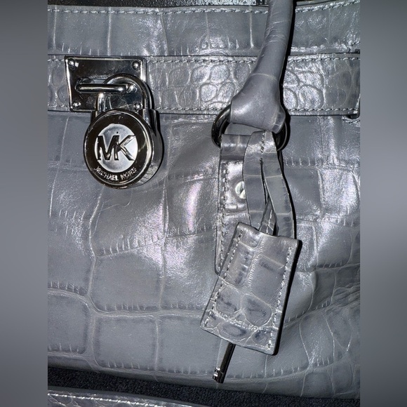 Michael Kors Hamilton gray crocodile embossed shoulder satchel purse - Picture 2 of 16